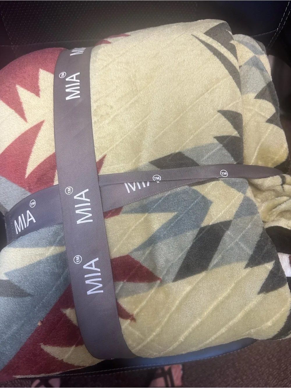 Mia Reversible Throw Blanket - Burgundy & Cream Flannel